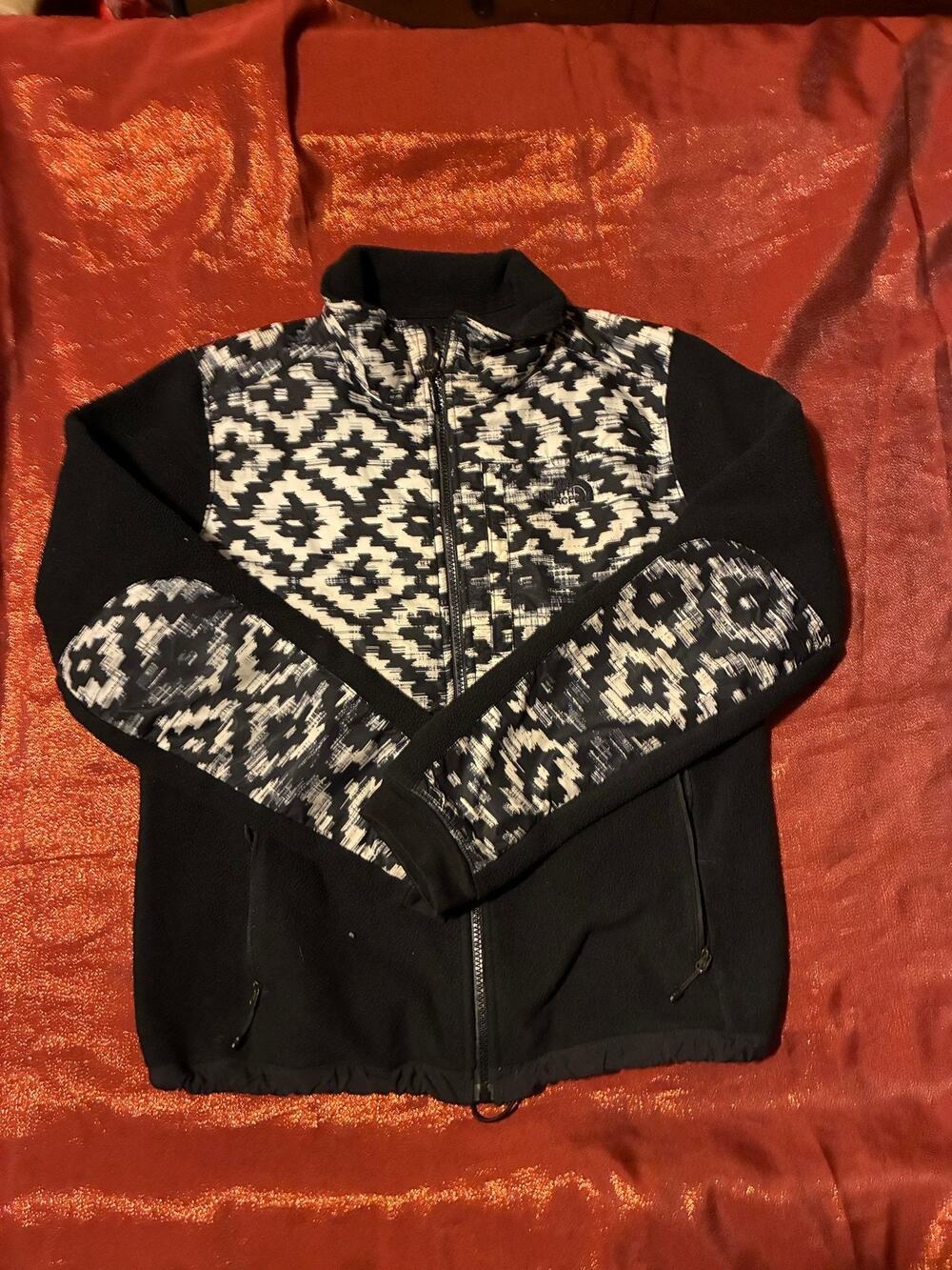 The North Face Fleece Jacket Womens M Black White Aztec Pattern Full Zip Cozy